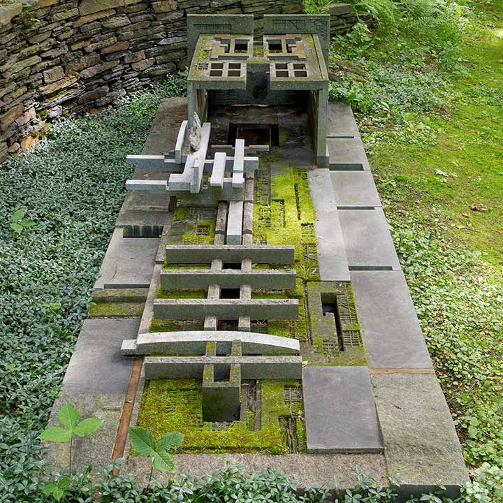 Singer_Studio_Conway_Sculpted_Garden_DSC3210-(2)_Mobile_Web