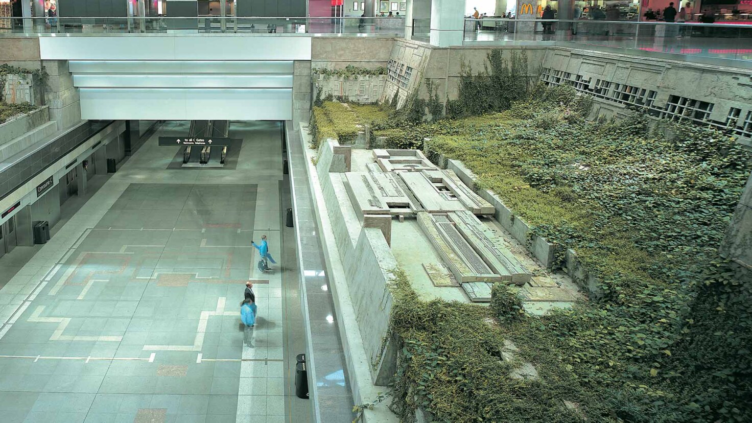 Singer_Studio_Denver_Airport_Atrium_Garden_Must-be-used-first_Desktop_Web